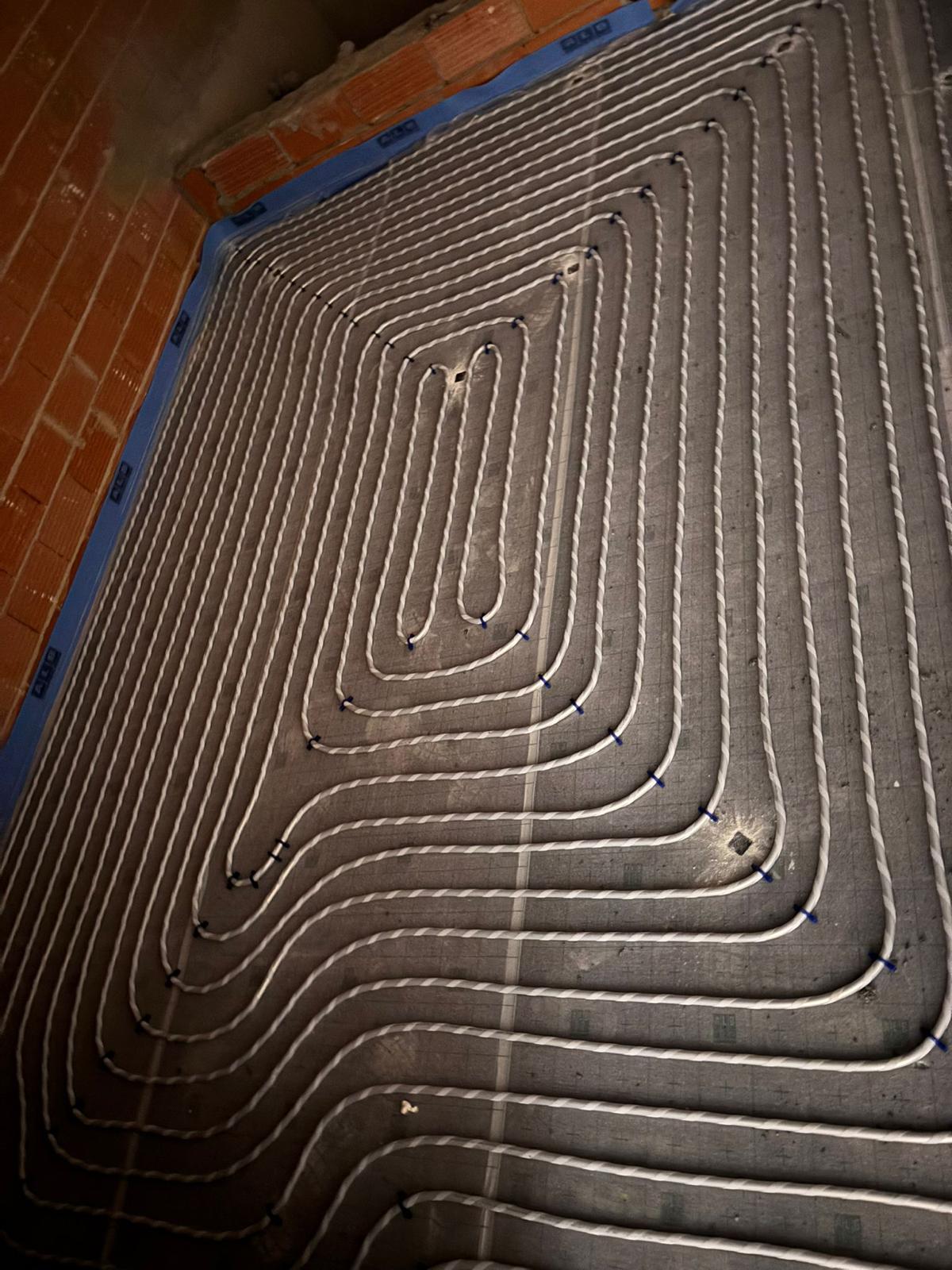 Instalación de suelo radiante DUALTERMiA – imagen 12